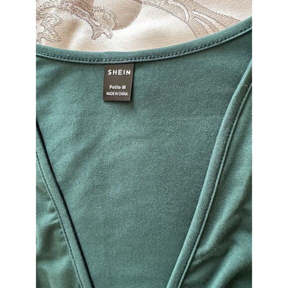 Woman Dress, long sleeve color Green, size Medium - Picture 3 of 3